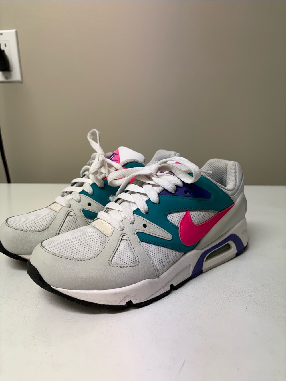 Nike Women’s Air Structure Triax 91 size 7.5